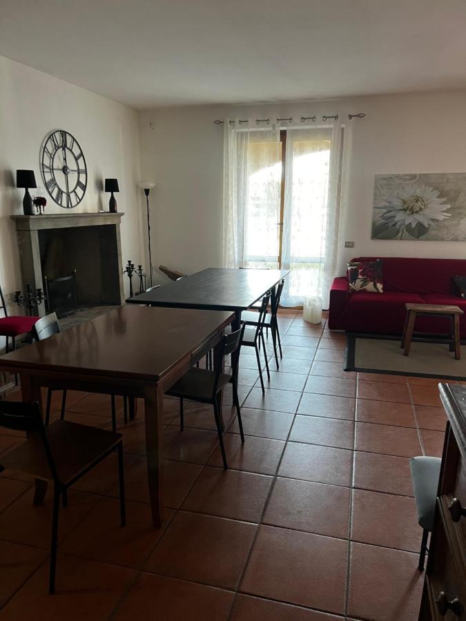 Villa Gabry E Villa Fiorita กาไมโยเร ภายนอก รูปภาพ